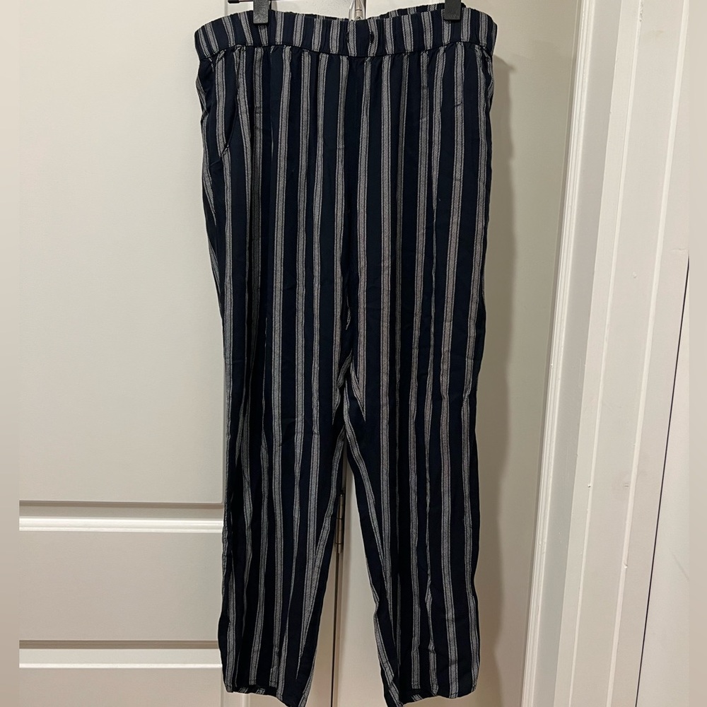 American Eagle Black Striped Soft Pants - Sz L
